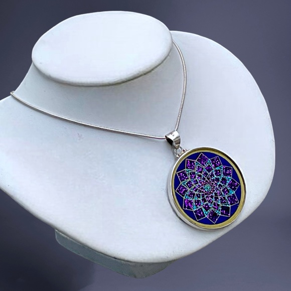 🌺Artisan 2 Sided Sterling Kaleidoscope/Chakra Necklace - Picture 8 of 14
